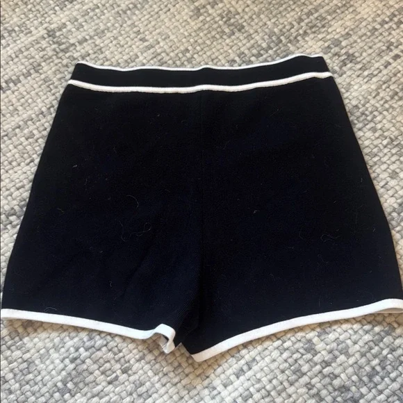 L'Academie Marianna Lida Knit Shorts - Picture 6 of 6